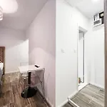 #22 Center * Split